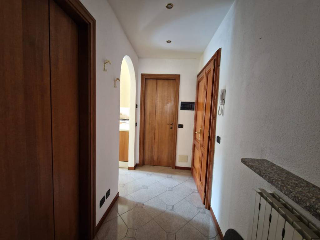 Appartamento a Viggiù in Via Antonietta Castagna - Foto 5