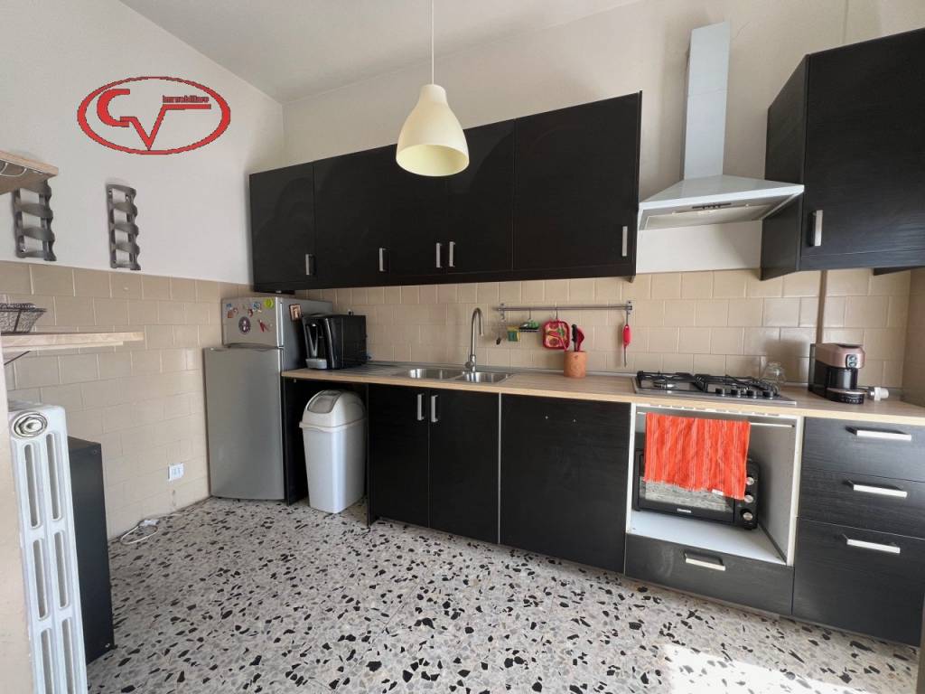 Appartamento a Montevarchi in Via Ammiraglio Burzagli - Foto 4