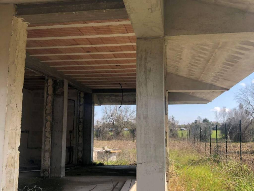 Villa a Neviano in Strada Vicinale Fontane - Foto 4
