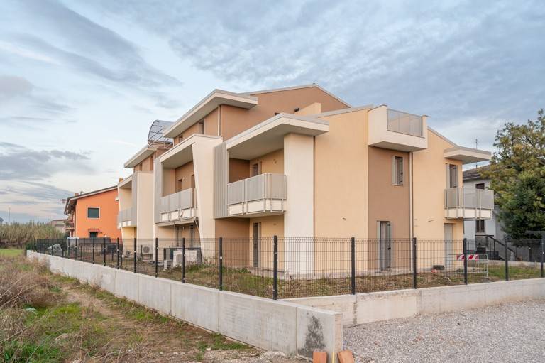 Villetta a schiera a Villafranca di verona in Corso Vittorio Emanuele II, 69 - Foto 2