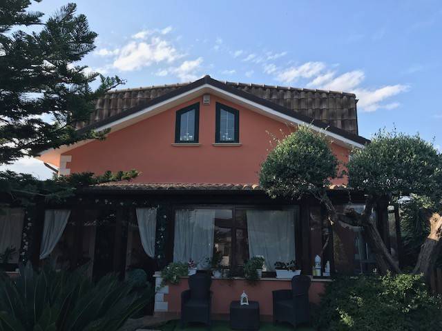 Villa a Cisterna di latina in Via Colle Marcaccio - Foto 2