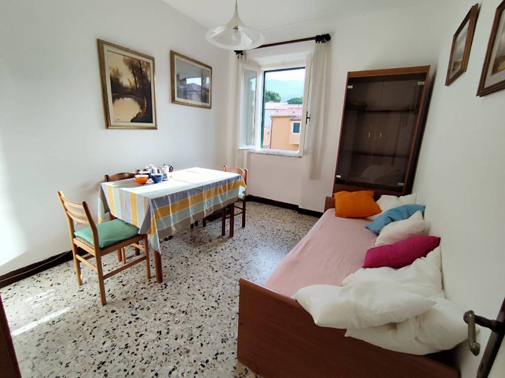 Appartamento a Marciana marina in Viale Principe Amedeo, 18 - Foto 2