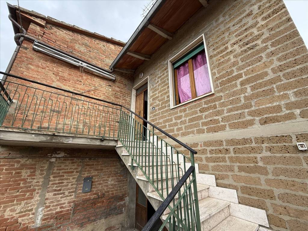 Villa a Castiglione del lago in Via Bassa, 15 - Foto 3