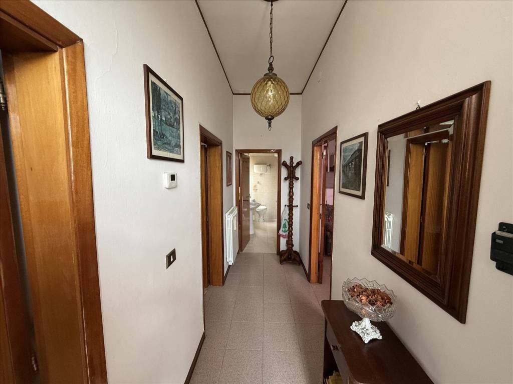 Villa a Castiglione del lago in Via Bassa, 15 - Foto 4