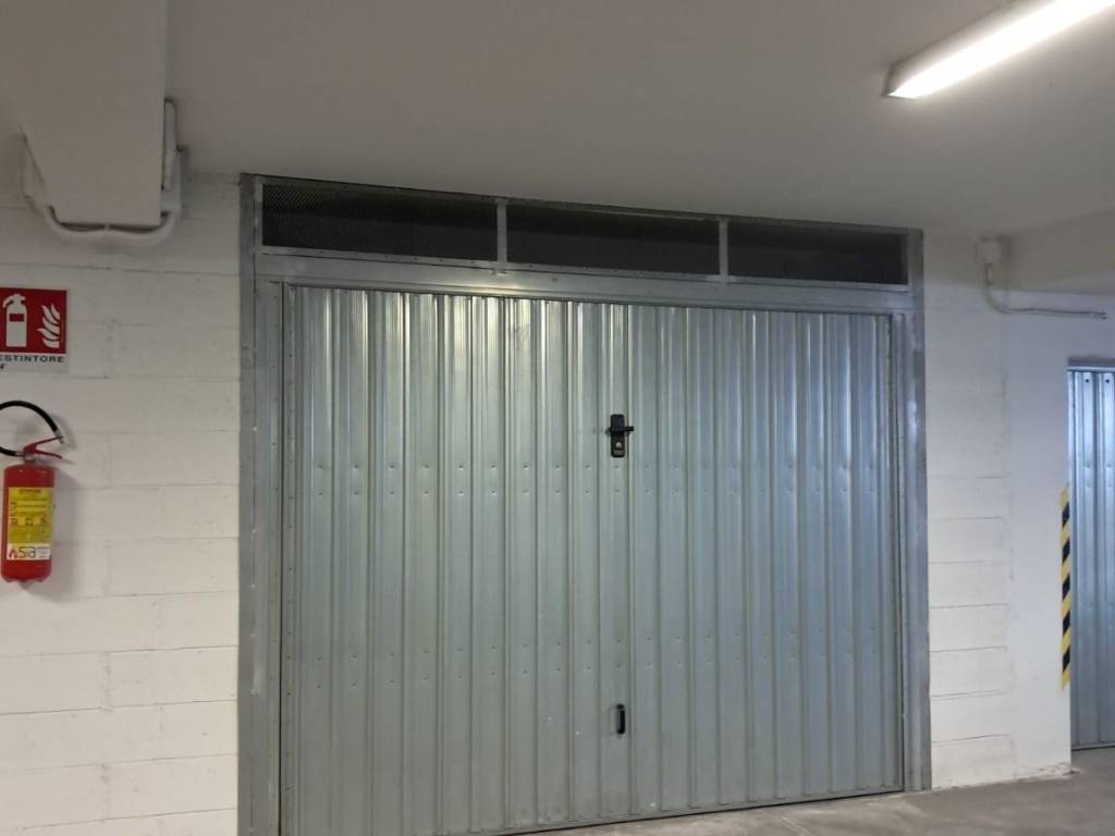 Box / garage a Benevento in Via Leonardo Bianchi, 20 - Foto 5