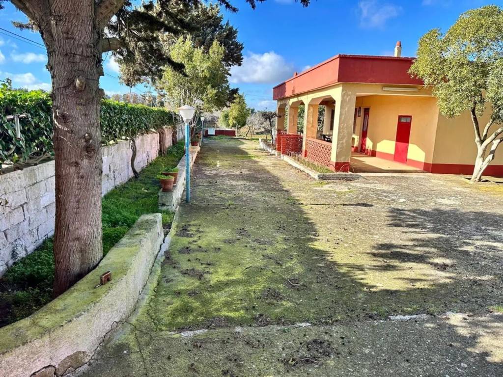 Villa a Mottola in Via Difesa Delle Vigne, 75 - Foto 2