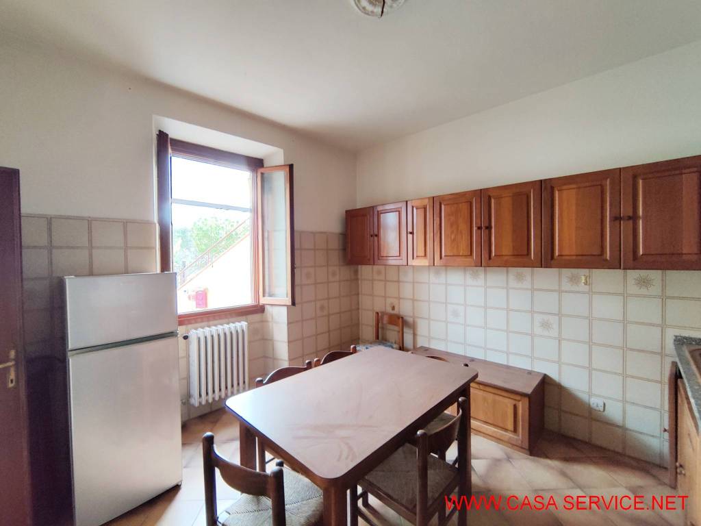 Appartamento a Montevarchi in Via di Bucine - Foto 4