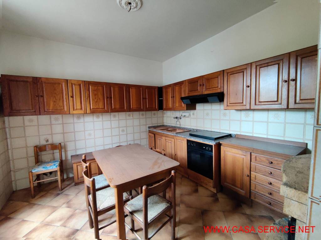 Appartamento a Montevarchi in Via di Bucine - Foto 5