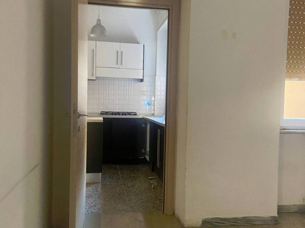 Appartamento a Livorno in Via Della Madonna, 39 - Foto 3