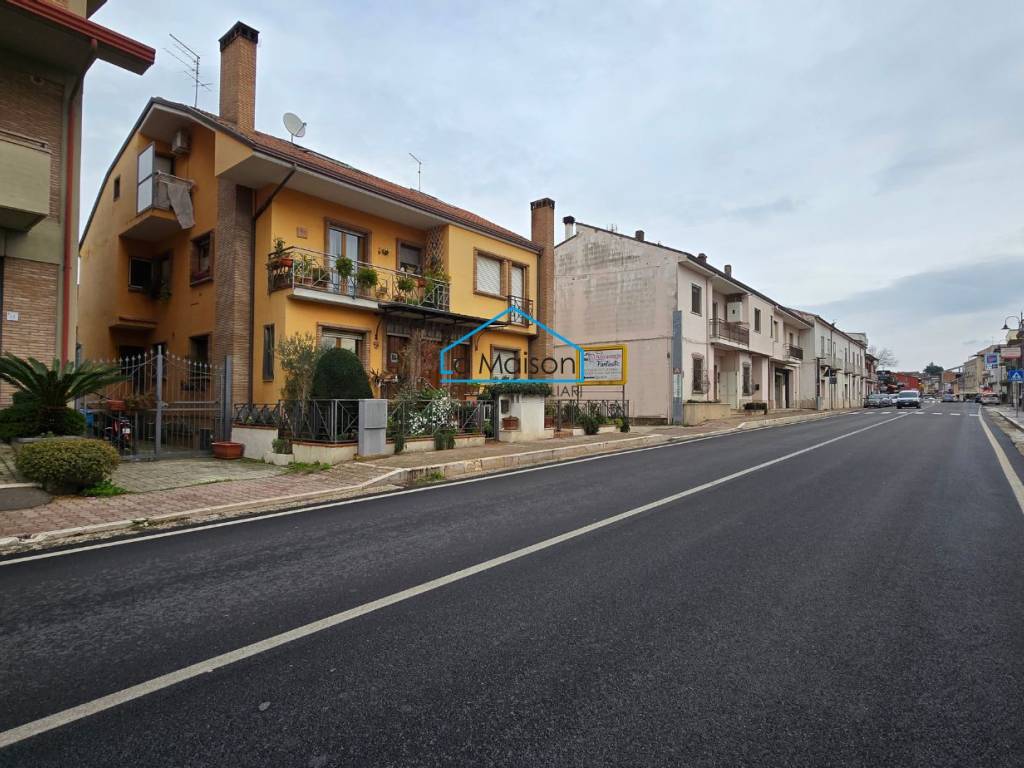 Immobile a Mirabella eclano in Via Nazionale Passo di Mirabella Eclano, 31 - Foto 3