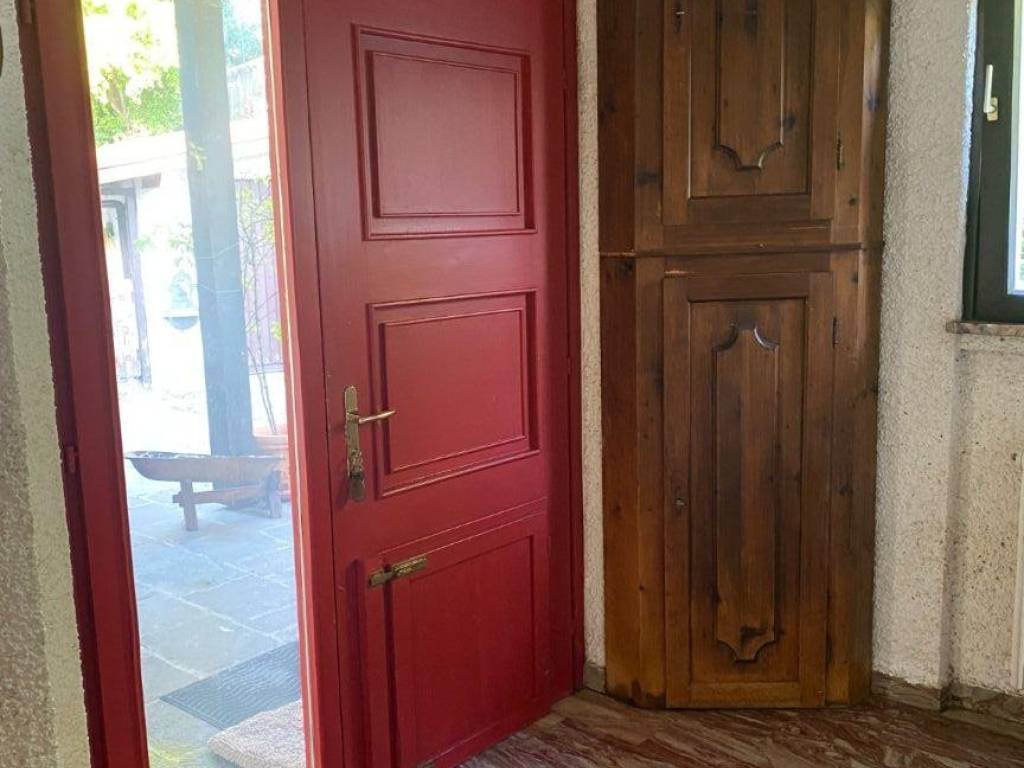 Villa a Laveno-mombello in Via Gorizia - Foto 3