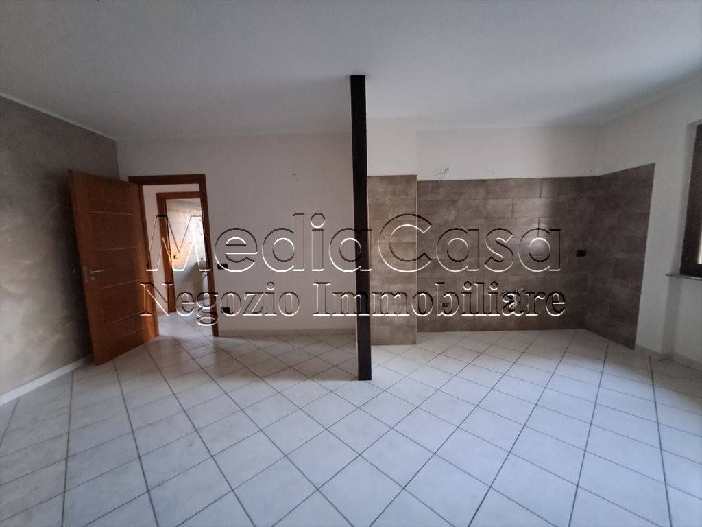 Appartamento a Casaluce in Via Edmondo De Amicis - Foto 2