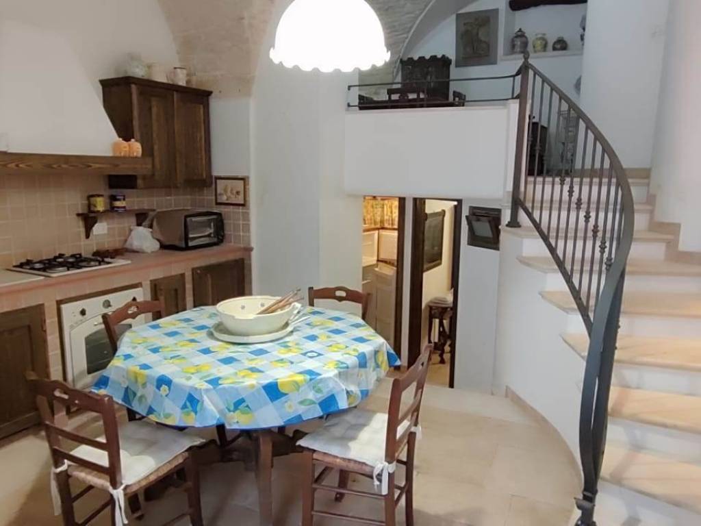Appartamento a Martina franca in VIA CONTE UGOLINO 29 - Foto 4