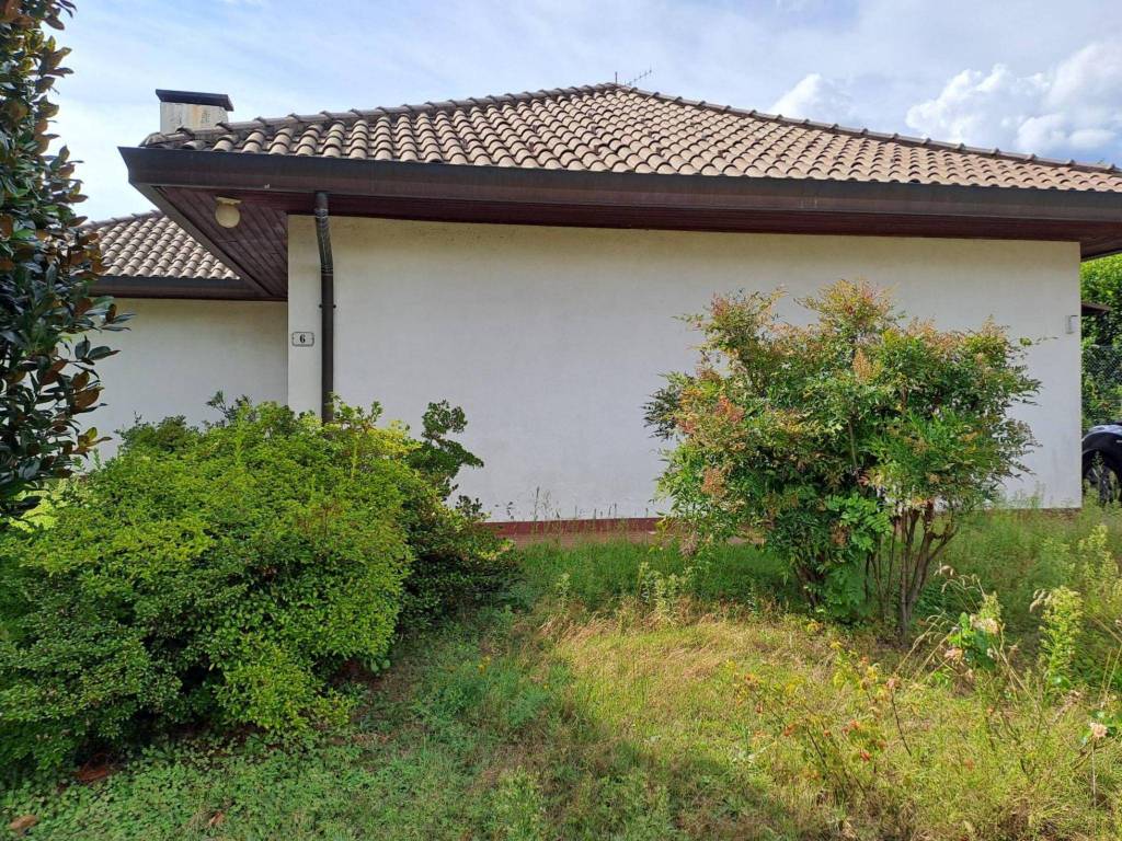 Villa a Induno olona in Via Piave, 6 - Foto 2