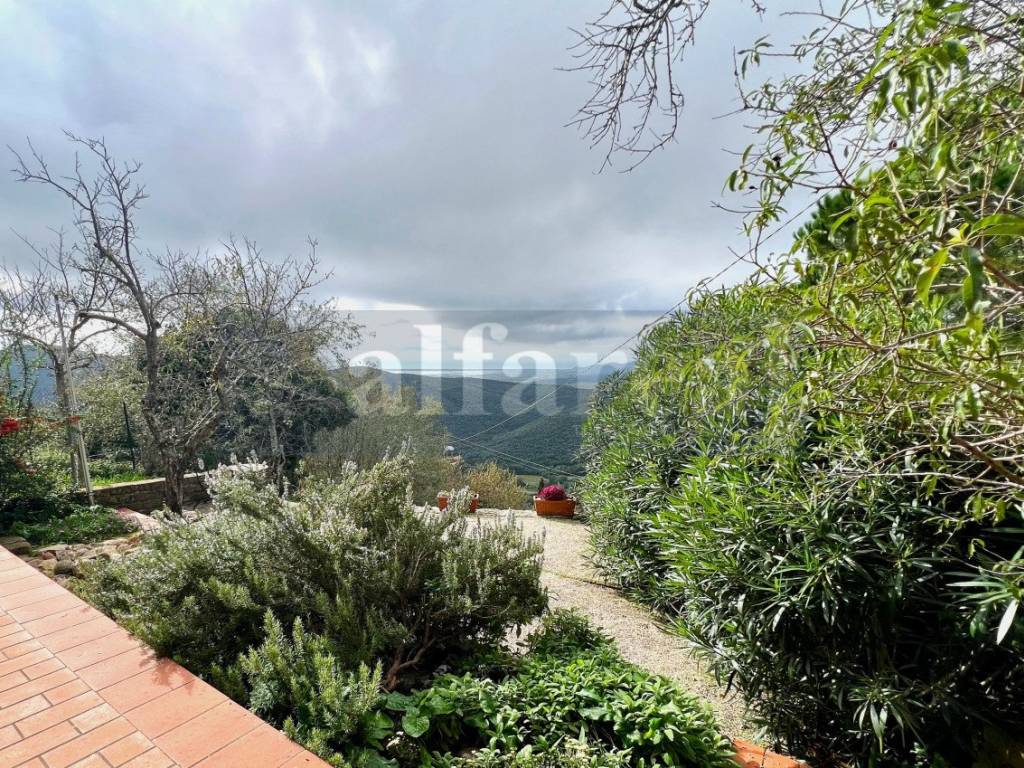 Casa indipendente a Castiglione della pescaia in Via Case di Siena - Foto 5