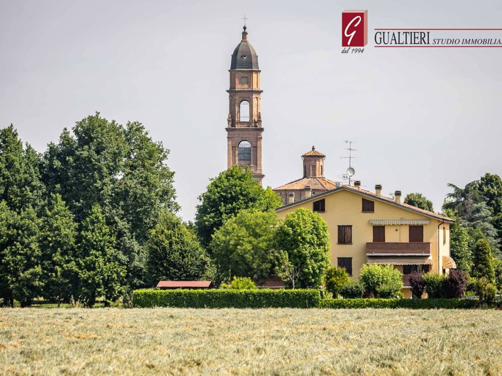 Appartamento a Reggio emilia in Via Nino Ibatici, 21 - Foto 2