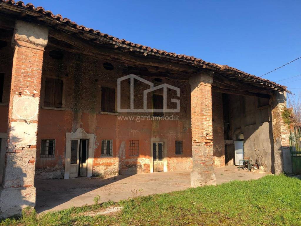 Rustico / casale a Montirone in VIA PALAZZO, 76 - Foto 2