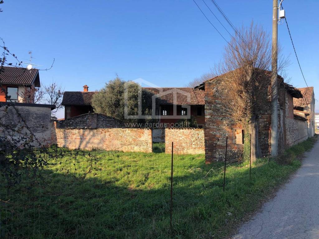 Rustico / casale a Montirone in VIA PALAZZO, 76 - Foto 4