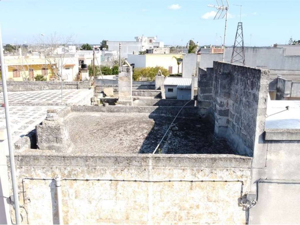 Casa indipendente a Spongano in via manzoni - Foto 4