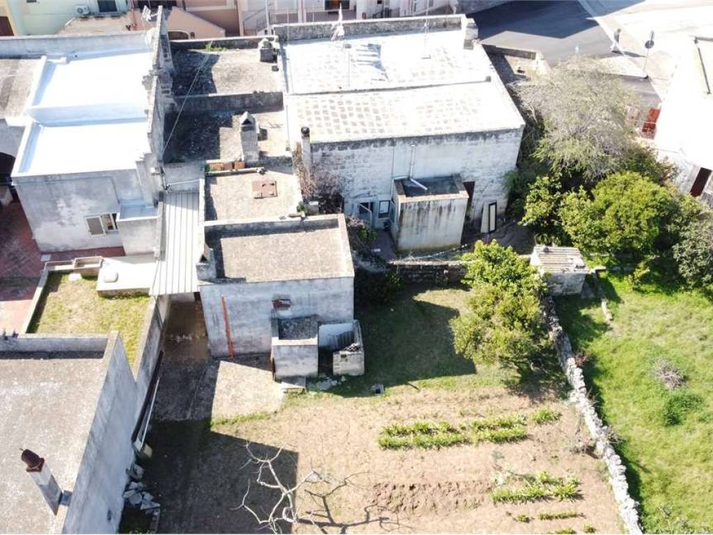 Casa indipendente a Spongano in via manzoni - Foto 5