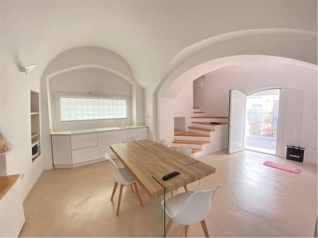 Casa indipendente a Racale in via umberto primo - Foto 3