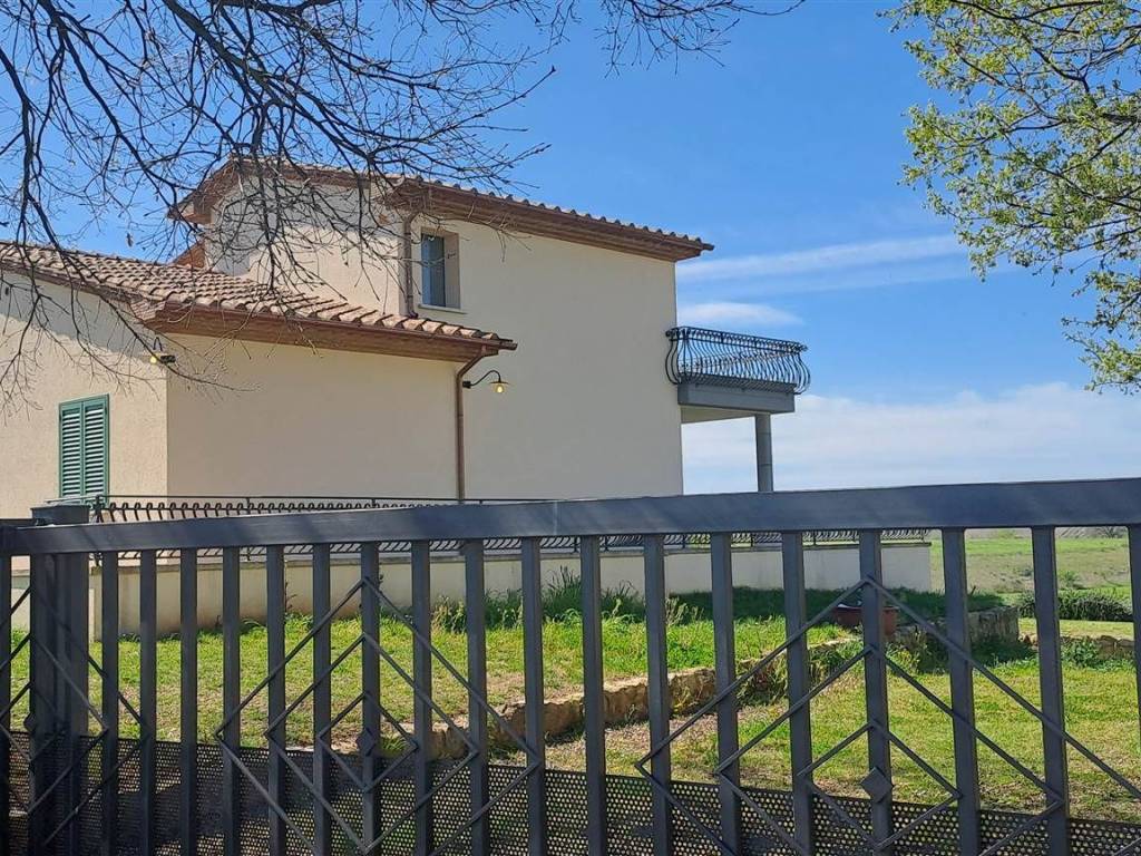 Villa a Campagnatico in via 25 aprile, 32 - Foto 4