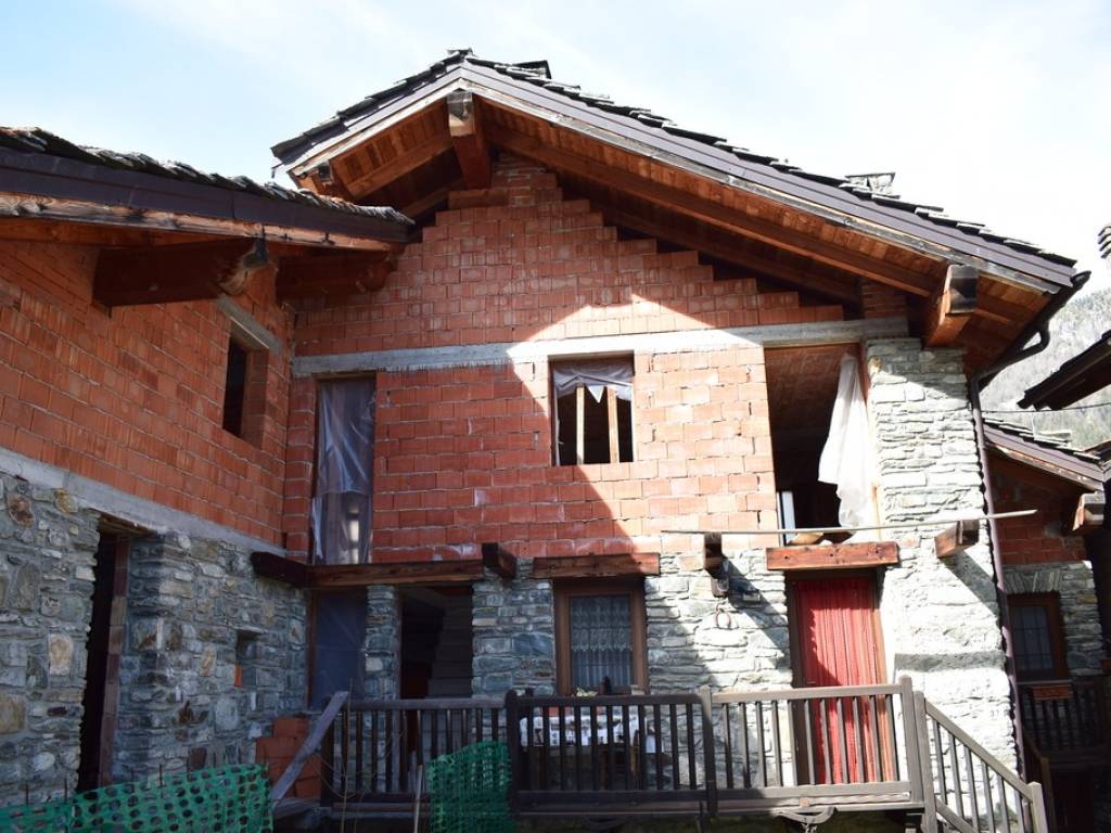 Rustico / casale a Brusson in Via de l'Eglise, 112 - Foto 2