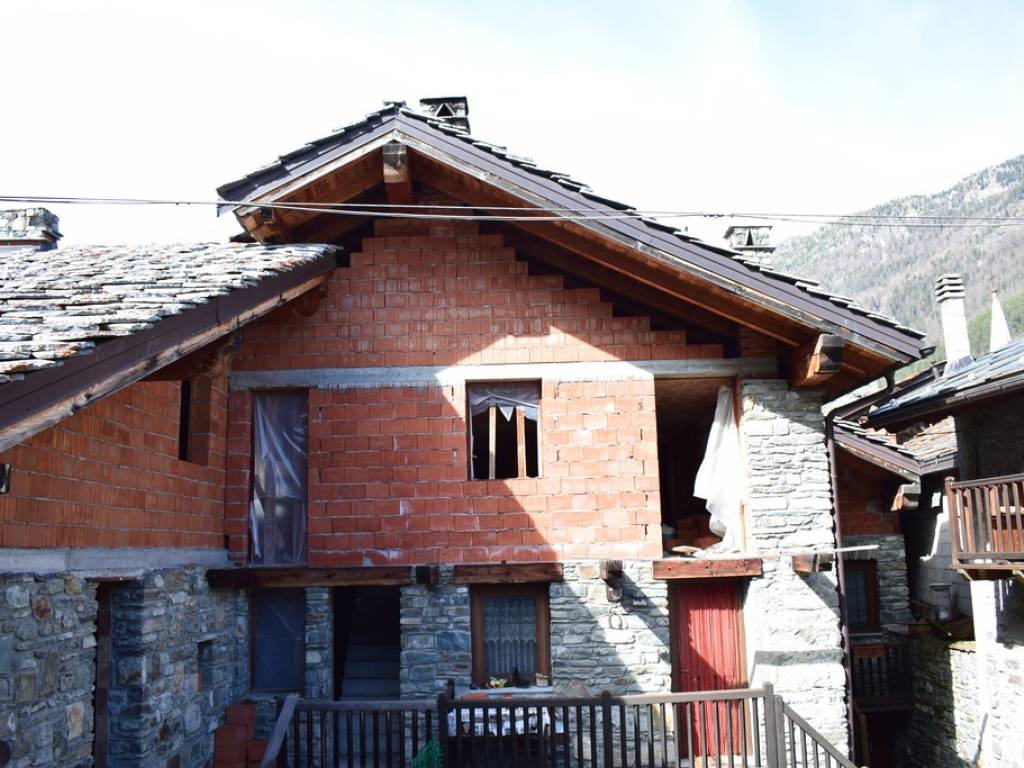 Rustico / casale a Brusson in Via de l'Eglise, 112 - Foto 5