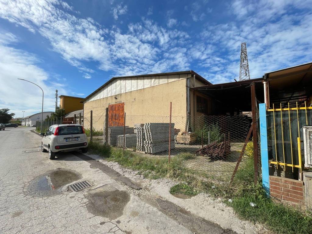 Immobile a Follonica in Via dell'Agricoltura - Foto 2