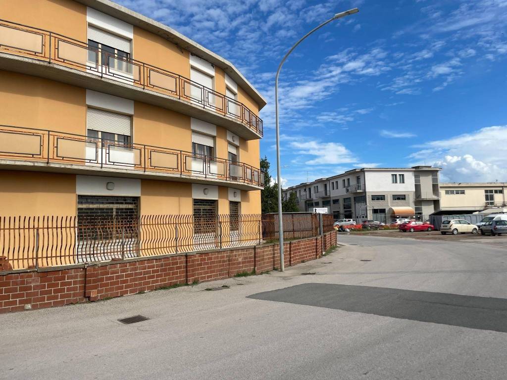 Immobile a Follonica in Via dell'Agricoltura - Foto 2