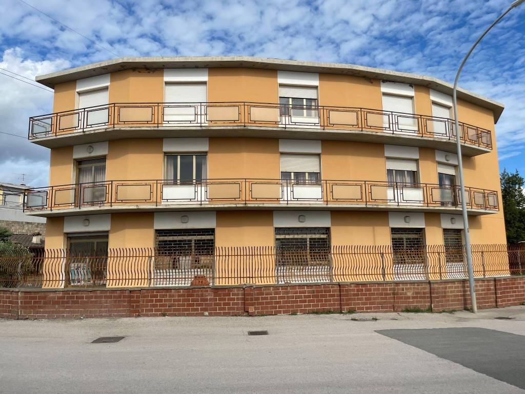 Immobile a Follonica in Via dell'Agricoltura - Foto 3
