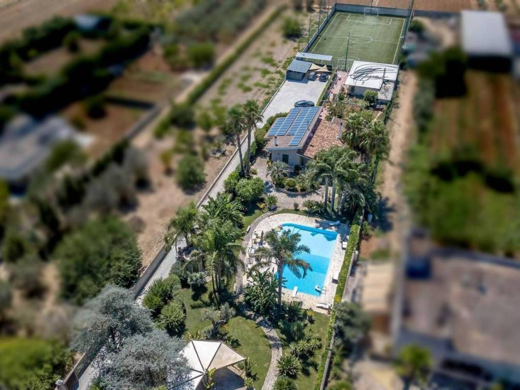 Casa indipendente a Cutrofiano in strada comunale montanara - Foto 4