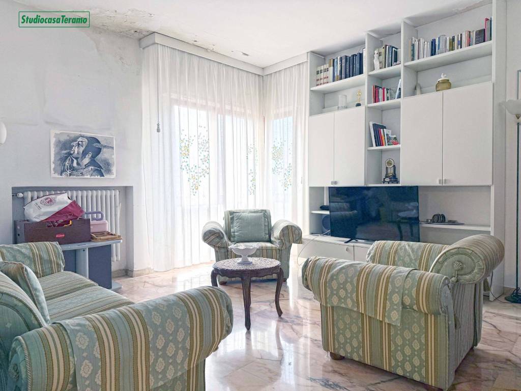 Appartamento a Teramo in Vico del Canto - Foto 3