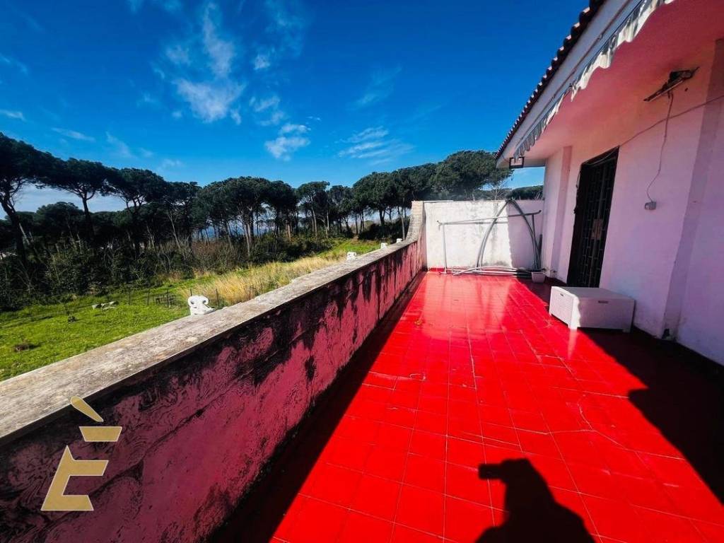 Villa a Torre del greco in via ruggiero, 52 - Foto 5