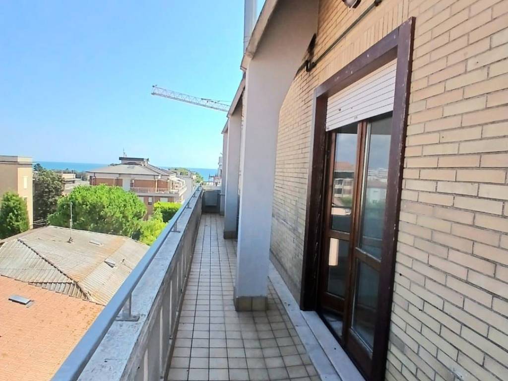 Attico / mansarda a Civitanova marche in Via Benedetto Cairoli, 26 - Foto 2