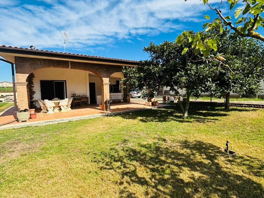 Villa a Aprilia in via coscine, 2 - Foto 4