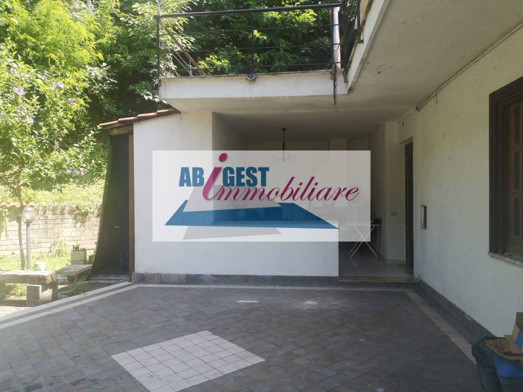 Villa a Frosinone in Viale Napoli, 42 - Foto 2