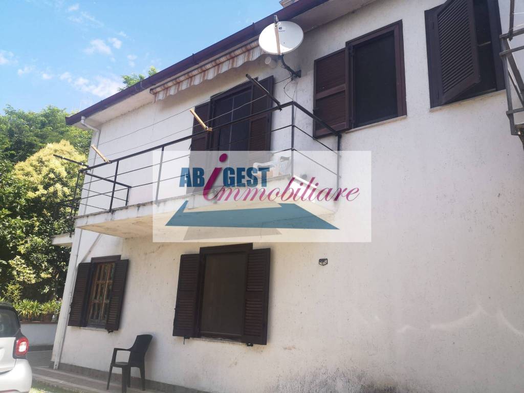 Villa a Frosinone in Viale Napoli, 42 - Foto 3