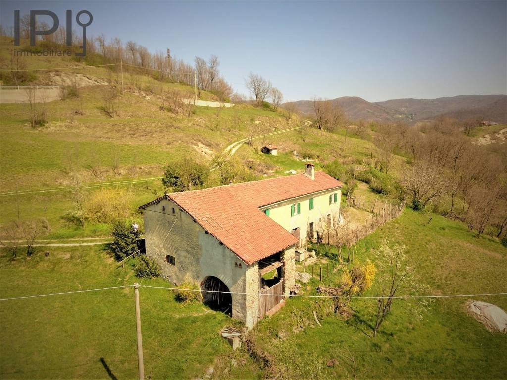 Rustico / casale a Cairo montenotte in Strada Sant'Anna - Foto 4