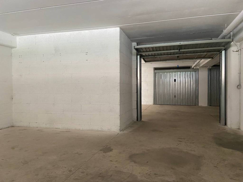 Box / garage a Gualdo tadino in Via Santa Margherita - Foto 4