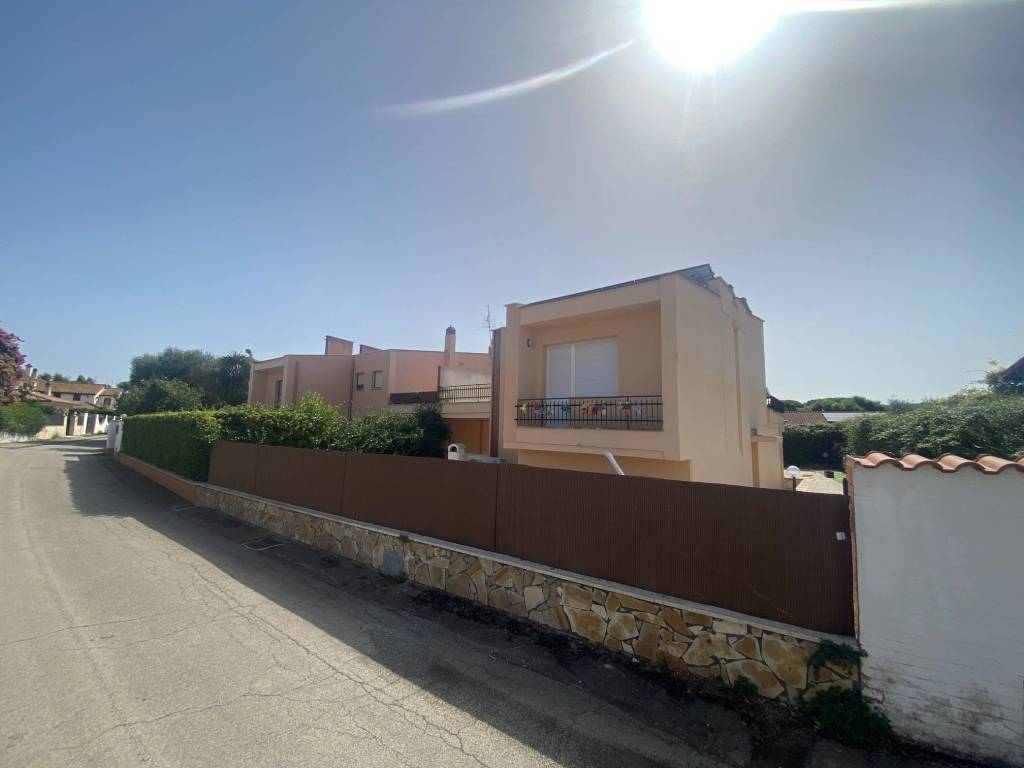 Villa a Tarquinia in Via degli Alvhetna, 155 - Foto 4