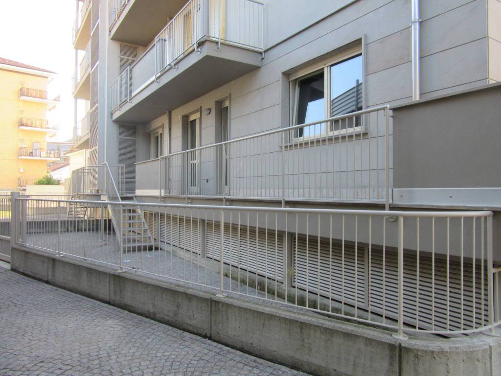 Appartamento a Bra in Via Fratelli Allocco - Foto 3