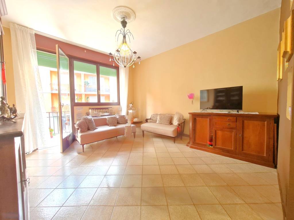 Appartamento a Alba in Corso Piave, 63 - Foto 2