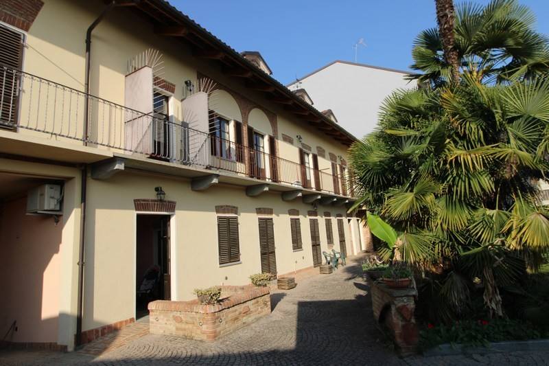 Casa indipendente a Bra in Via Principi di Piemonte, 55 - Foto 2
