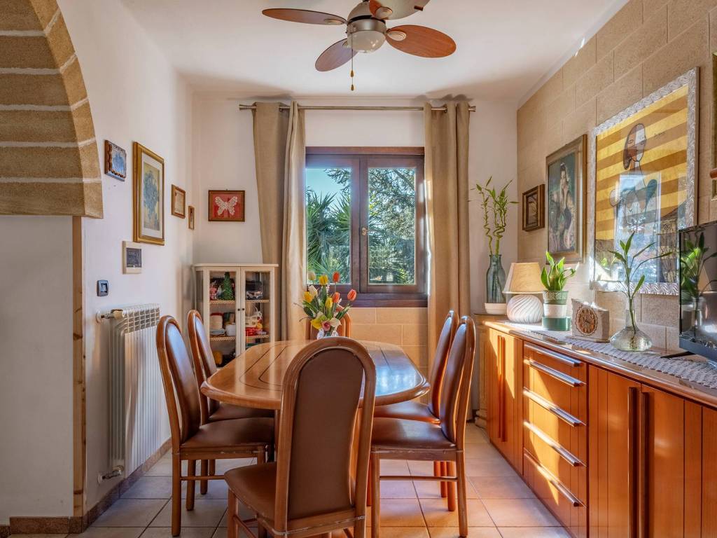 Villa a Mesagne in Strada Comunale Vecchia Latiano - Foto 4