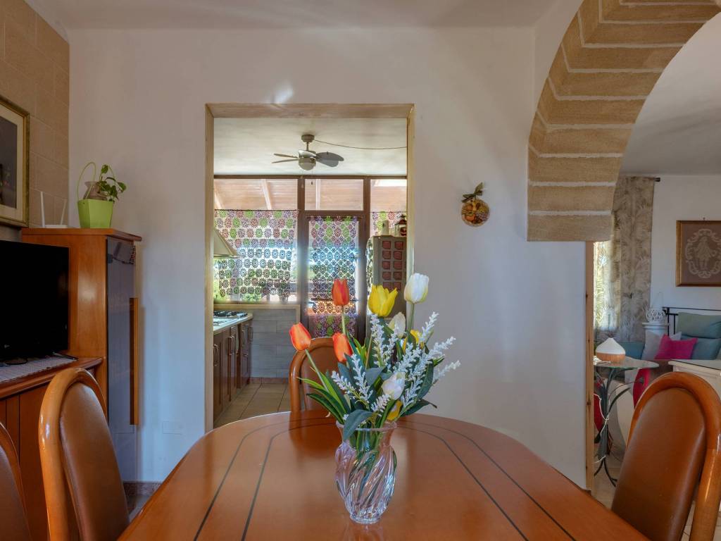 Villa a Mesagne in Strada Comunale Vecchia Latiano - Foto 5