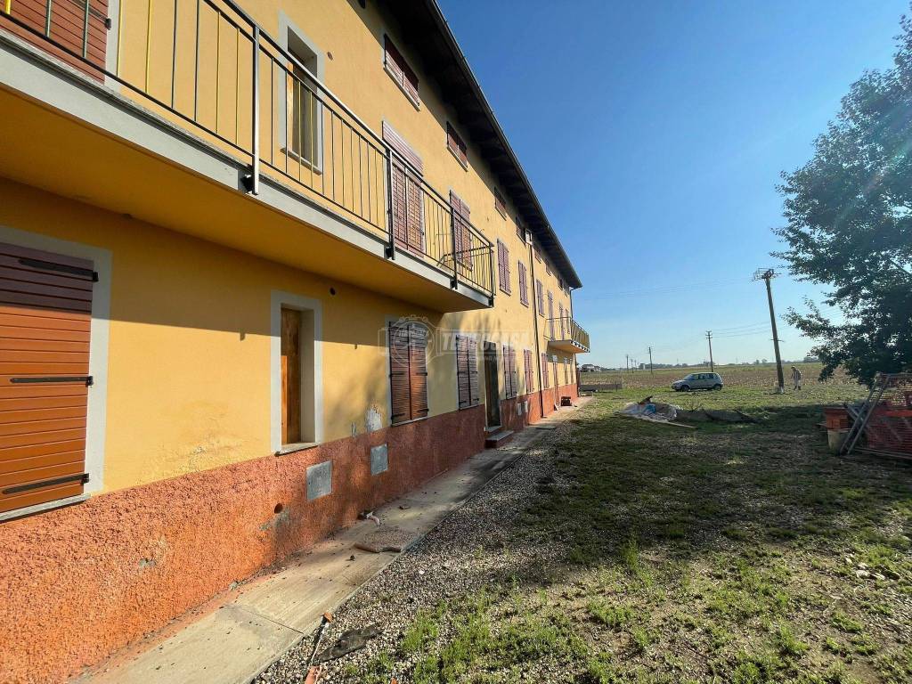 Rustico / casale a Casale monferrato in Strada Bassotti - Foto 2