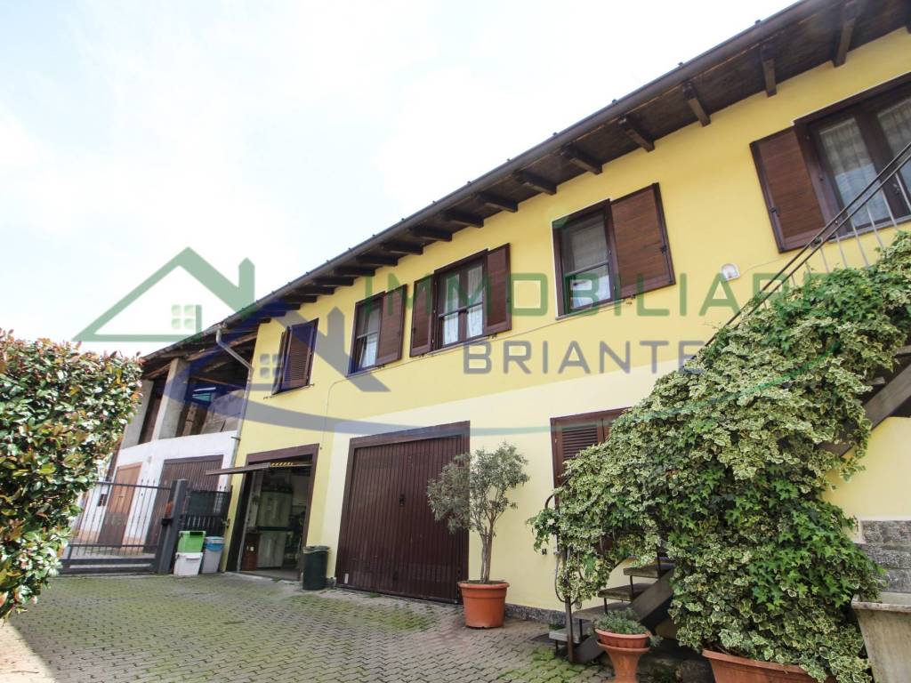 Appartamento a Casorate sempione in Via Magenta - Foto 2