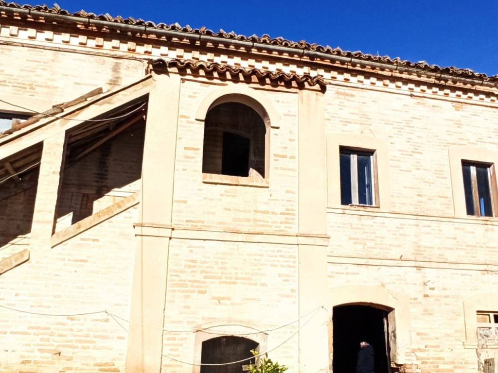 Rustico / casale a Treia in Contrada Chiaravalle - Foto 2