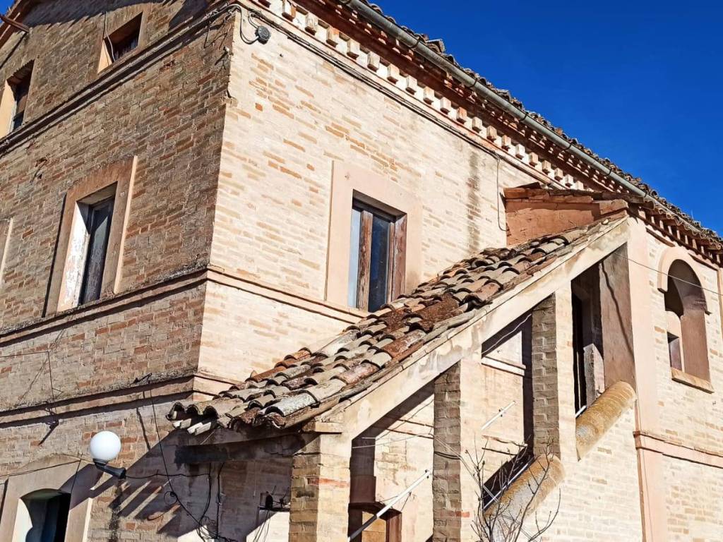 Rustico / casale a Treia in Contrada Chiaravalle - Foto 5